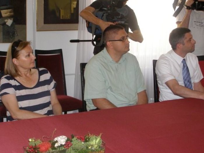 Meštrić i Parić Meštrić i Parić image pomoćnici ministara