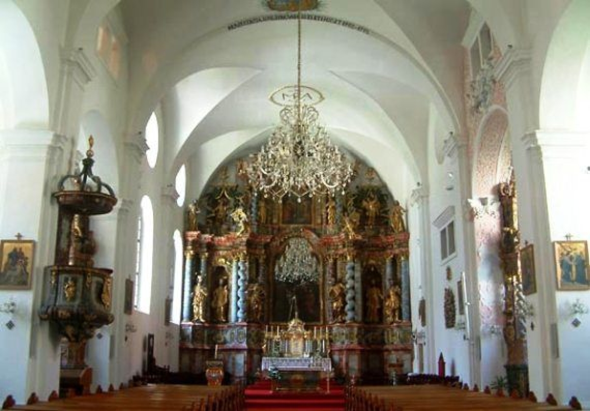 katedrala image Isusovacka_Crkva-Varazdinska_Katedrala-Crkva_Uznesenja_Blazene_Djevice_Marije