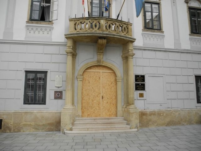 obnova vrata vijećnice