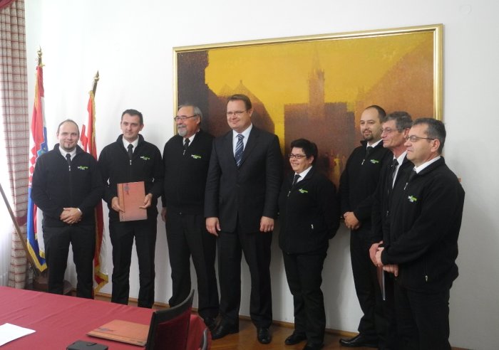 podjela uvjerenja taksi vozačima podjela uvjerenja taksi vozačima